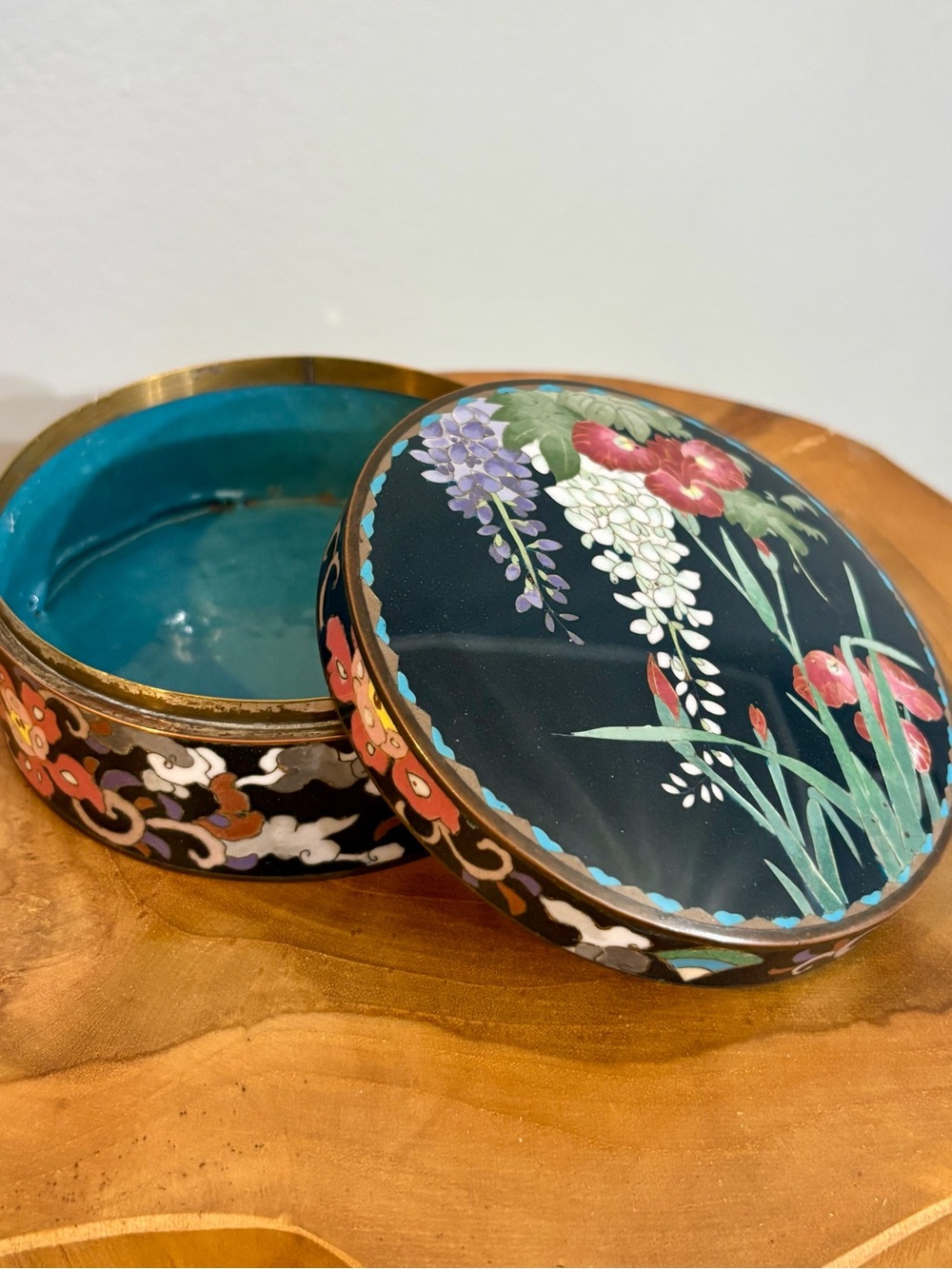 Vintage Cloisonné Enamel Trinket Box Flowers floral turquoise interior beautiful